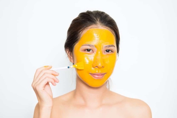 Kunyit masker alami