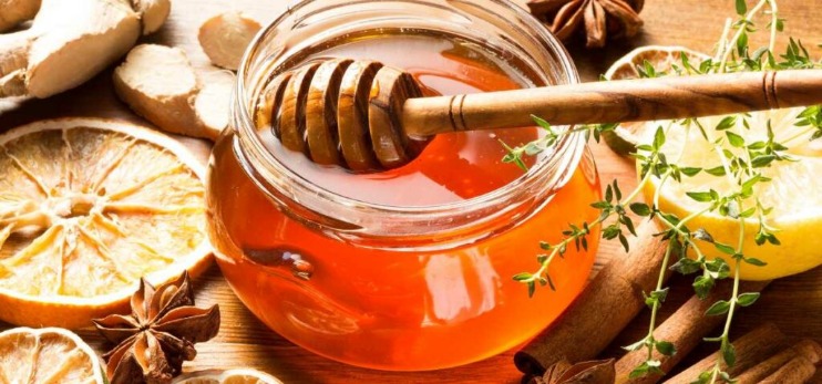 Madu alami untuk wajah