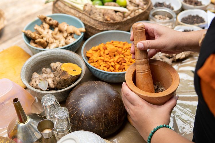 manfaat tumbuhan obat tradisional